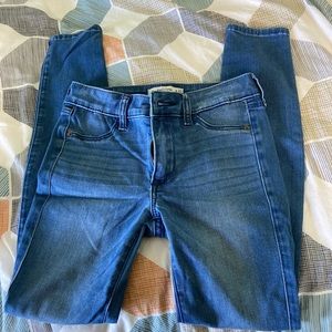 Abercrombie & Fitch skinny jeans 24x27